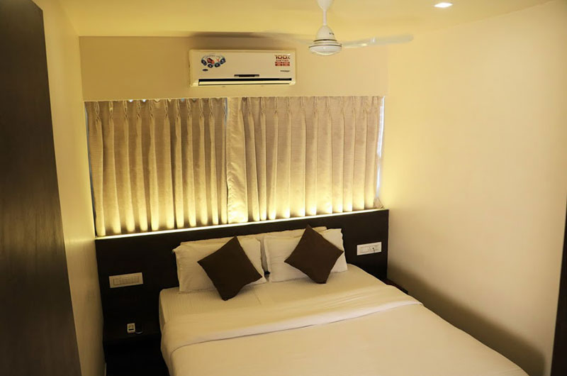 Hotel Sai Residency-Royal Suite